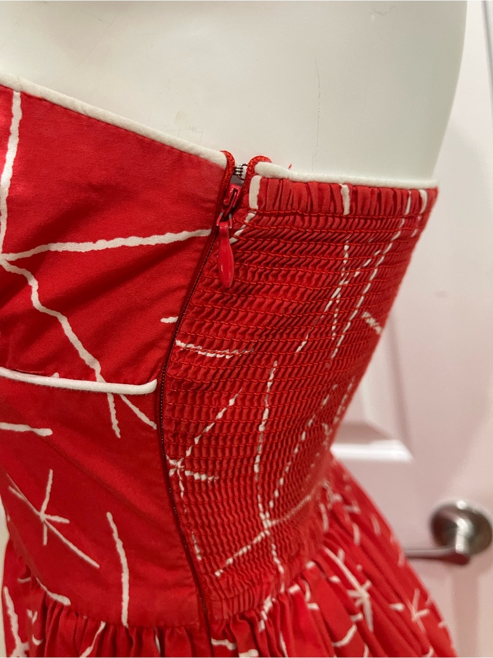 Vintage Anthropologie Girls From Savoy in Red "Nostalgic Asterisk" Dress Size 4 - Picture 7 of 14